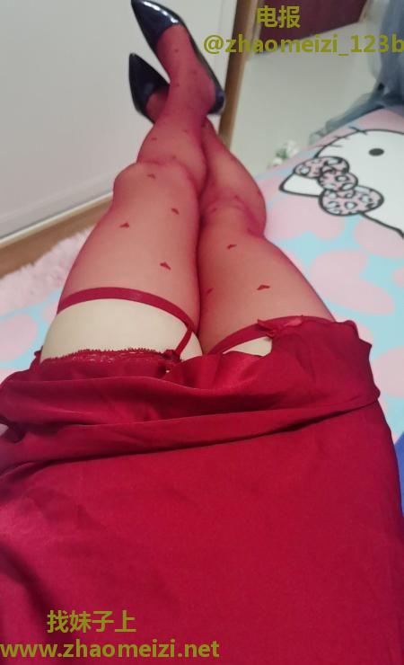 丰满美臀小骚妇快餐