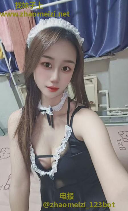 萝莉型小骚货