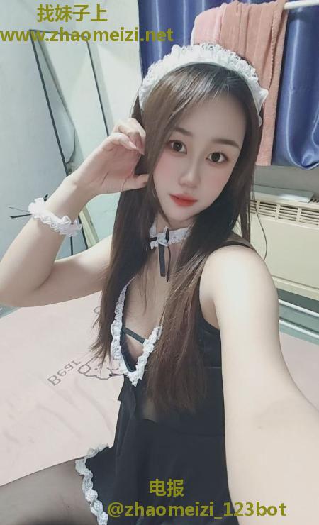 萝莉型小骚货