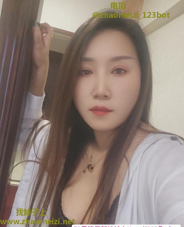 性感的小少妇