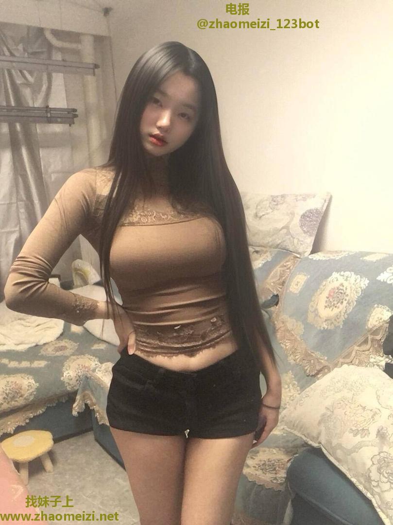 肤白少毛水多小姐姐