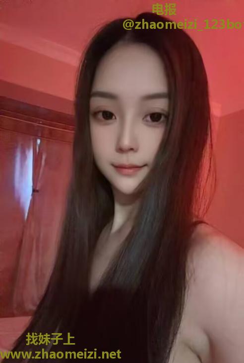 后入风骚肉臀姐姐
