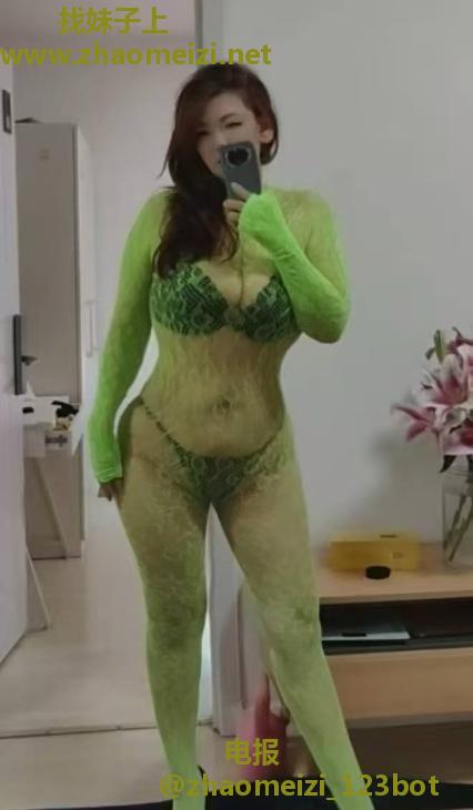 静安风骚大屁股熟女