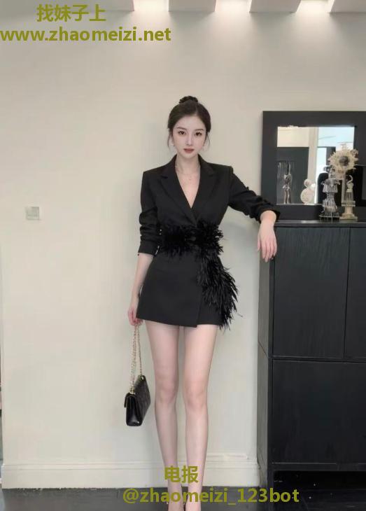 长腿大胸美女个人兼职