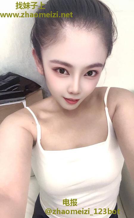 三通巨乳肥臀娜娜