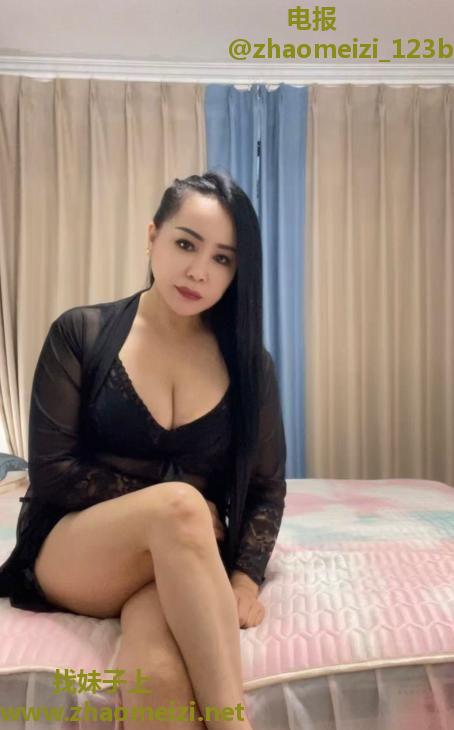 口活一流的风韵少妇