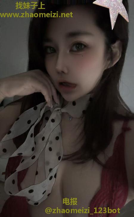 岳麓非常骚的御姐