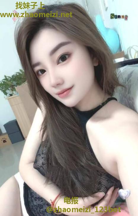 丰满性感美少妇
