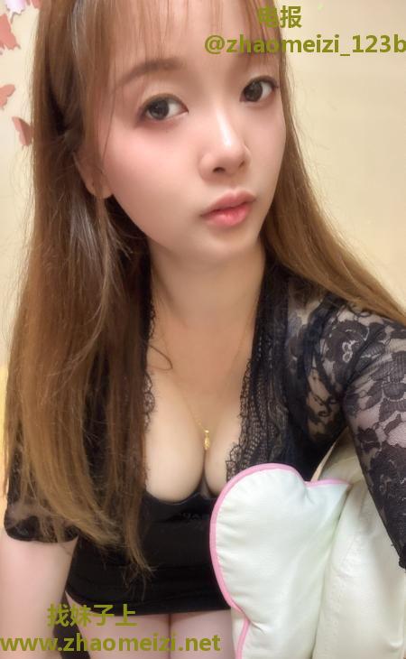 肤白水多小姐姐