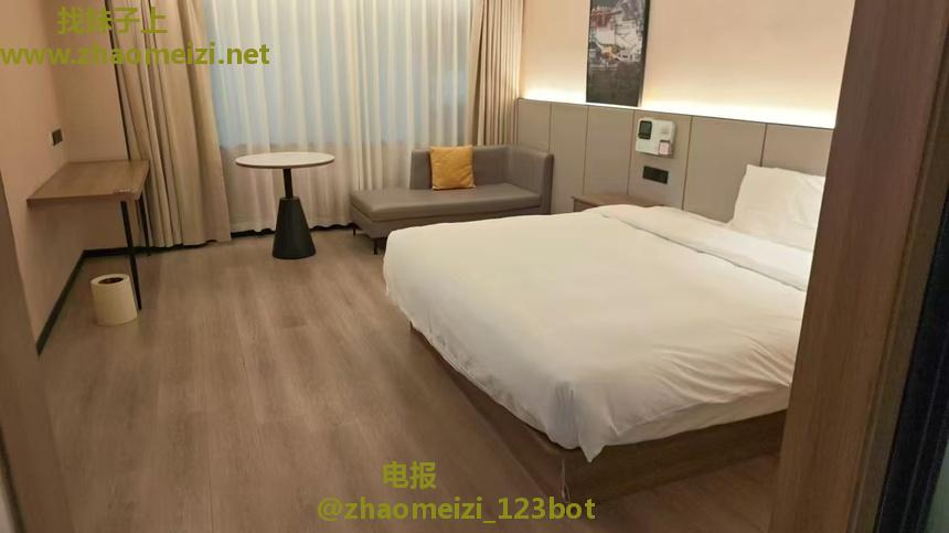 浦东新区会玩多汁老师楠楠