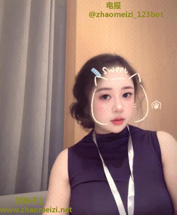 温柔甜美风骚大胸妹