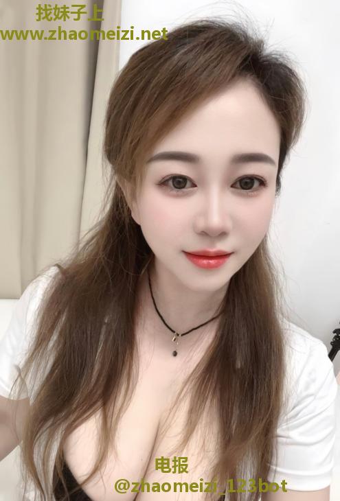 东站爆乳少妇倩倩