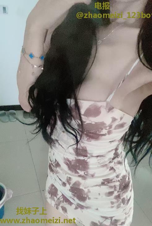 东区妩媚御姐