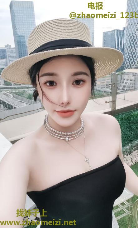 蜜桃臀性感小演员
