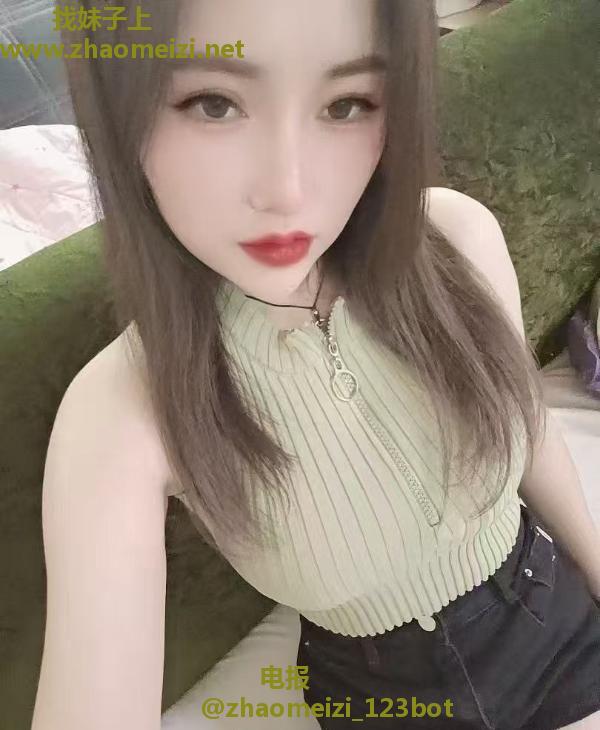 大胸性感小野猫