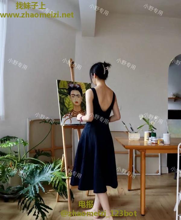 170文艺咖女友小野
