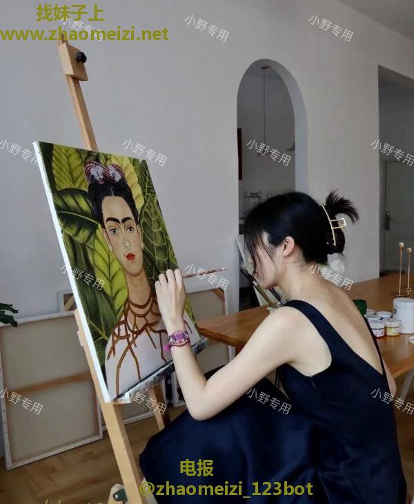 170文艺咖女友小野