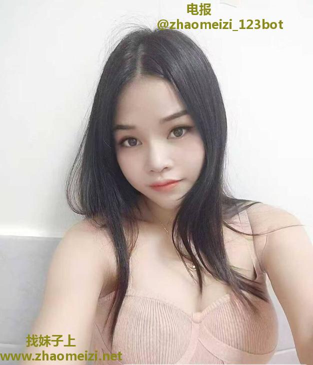宝安巨乳肥臀海绵宝宝