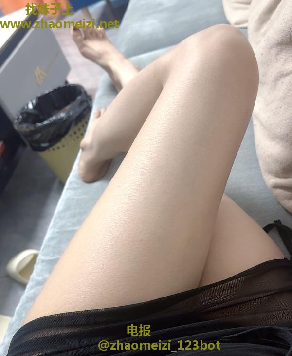 浦口性感长腿骚女
