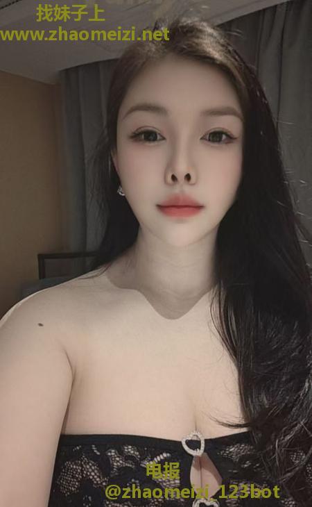 肥臀巨乳骚逼体验