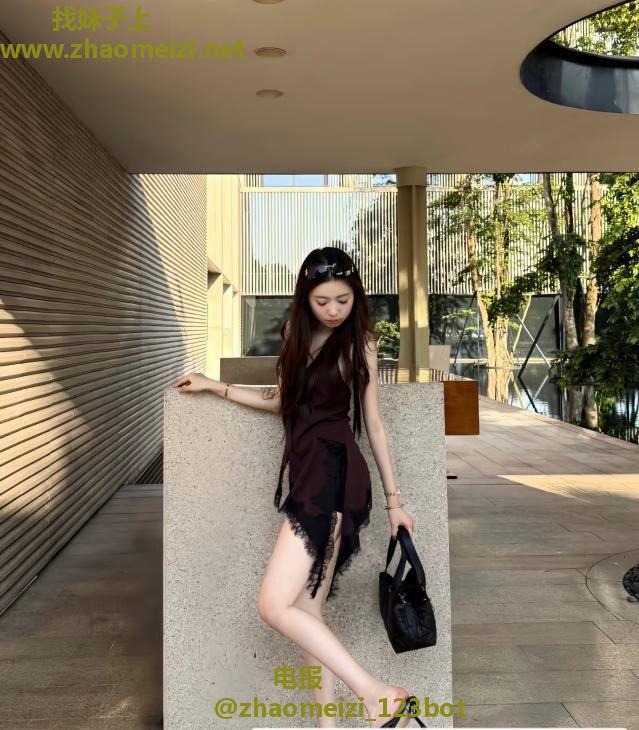 秦淮中项妹妹