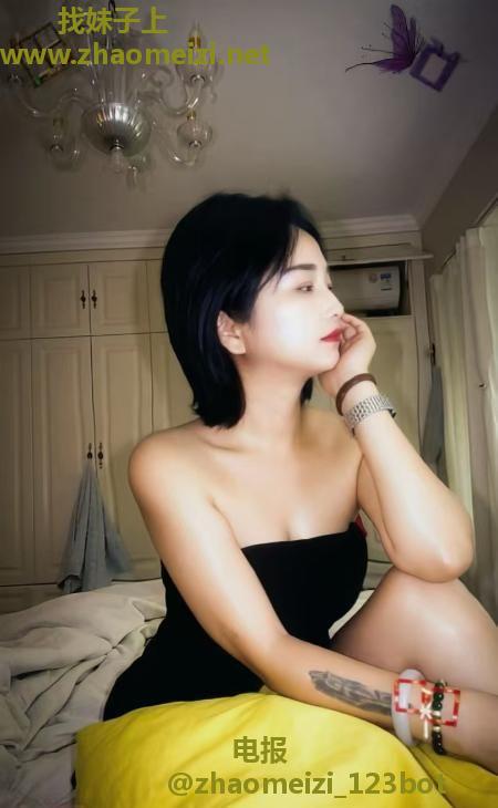 光谷妩媚多姿乐乐
