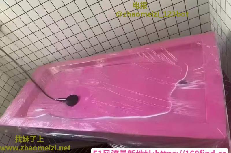 宝山大奶水磨米娜
