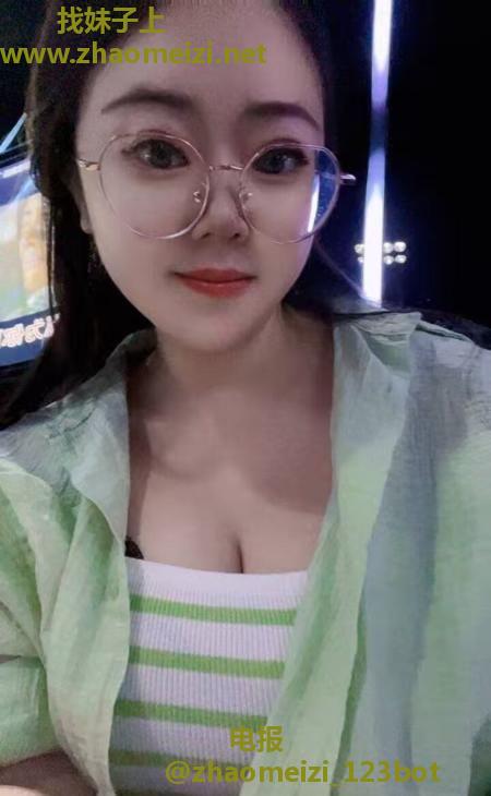 光谷天然巨乳琦琦