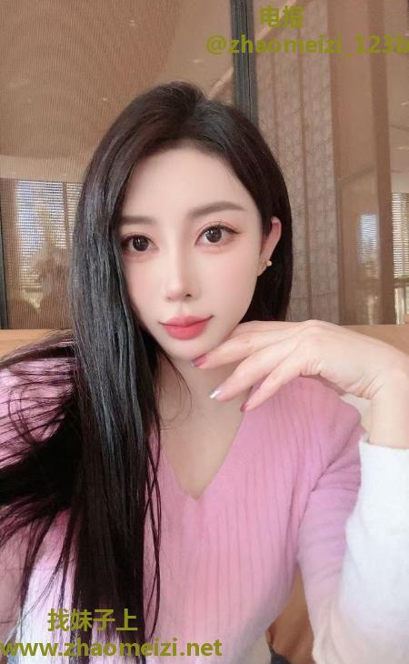 性感丰满大胸黎老师