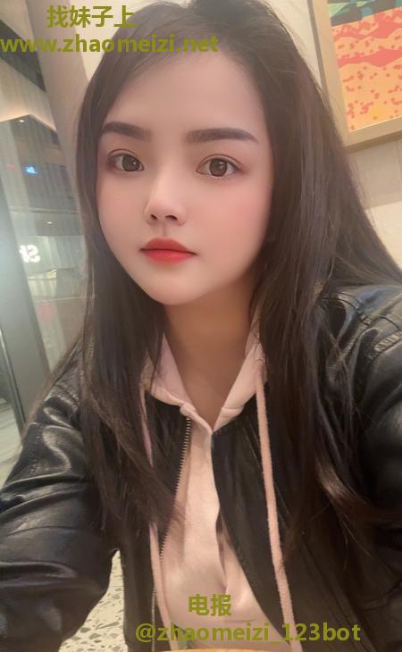 上城圆润巨乳少妇静静