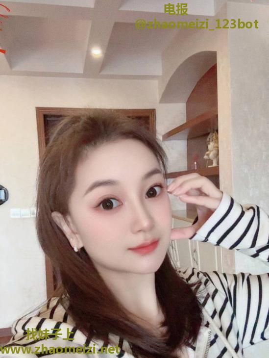 身材娇小服务好苏沫