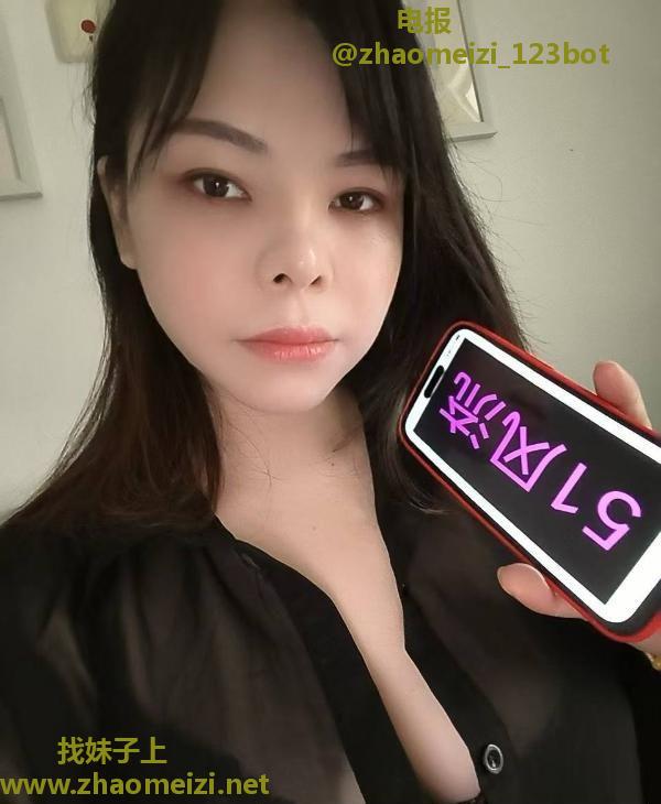 松江肤白爆乳唐珊珊