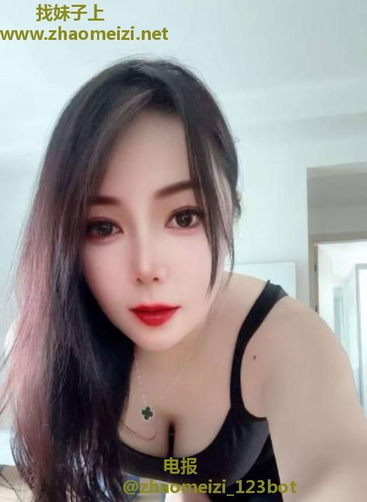 性感大奶莉莉