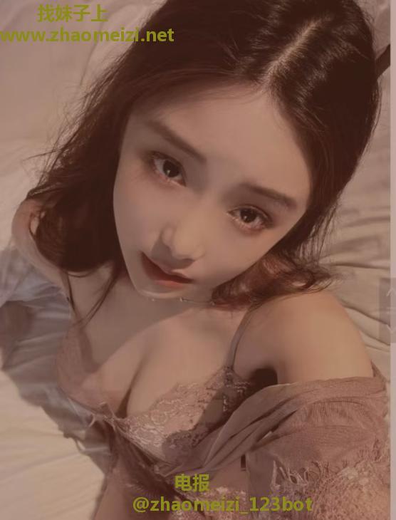 小店大奶小少妇
