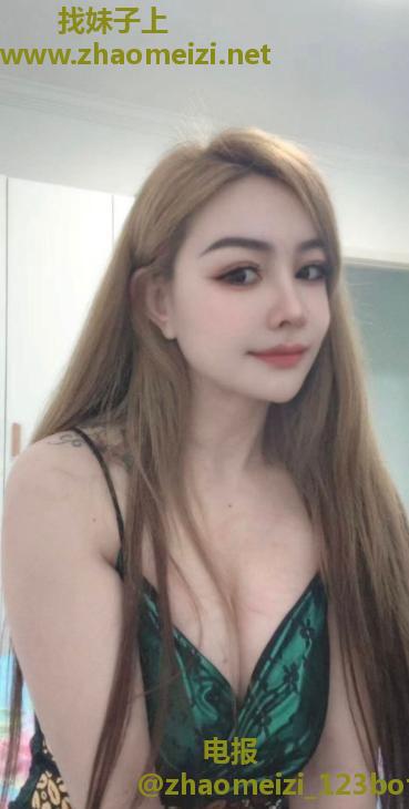 宝山西域妹子伊娜