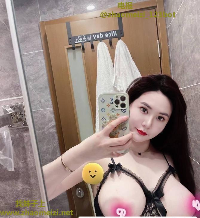 天河巨乳大屁股BBW