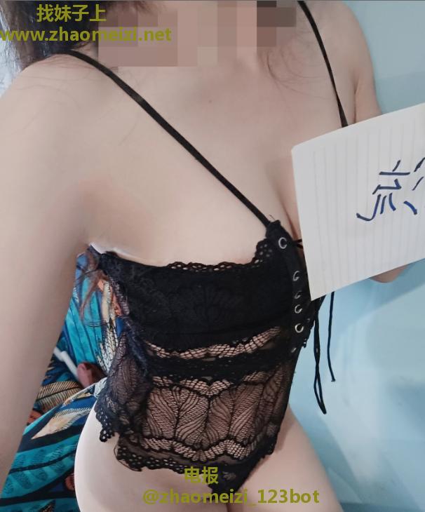 自聊做御姐款长腿美女