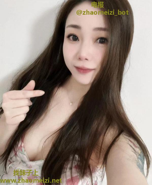 白云美女恬恬