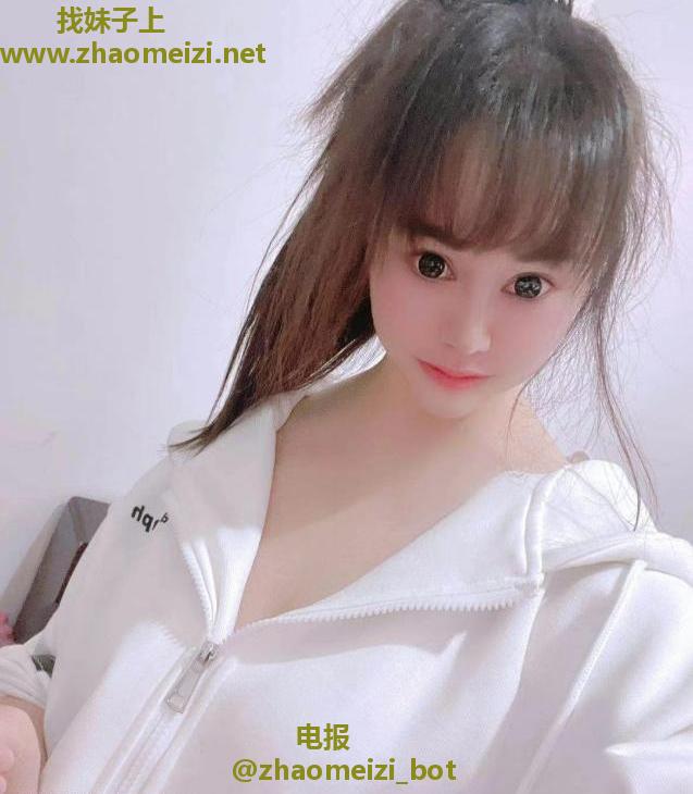 自聊自做服务型妹妹