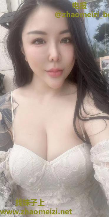 花臂骚妇Andy