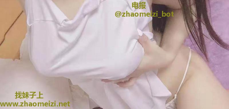 胸大无脑女