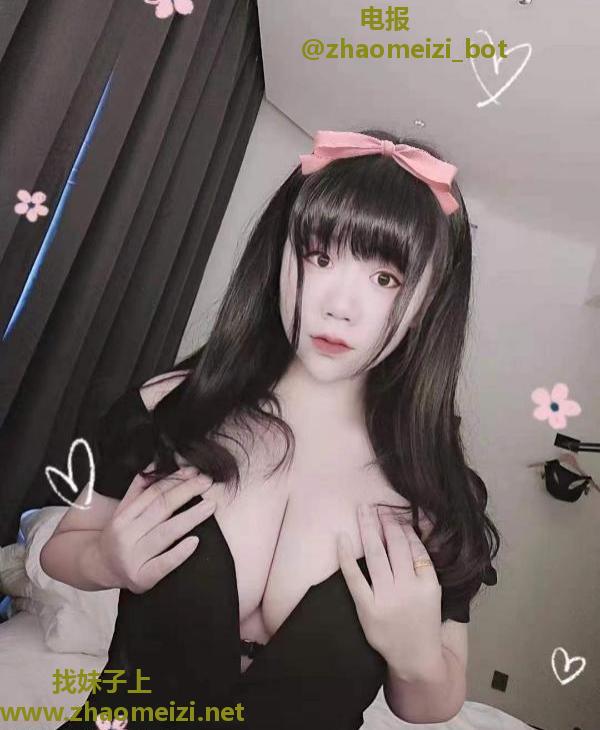 微胖巨乳小苹果