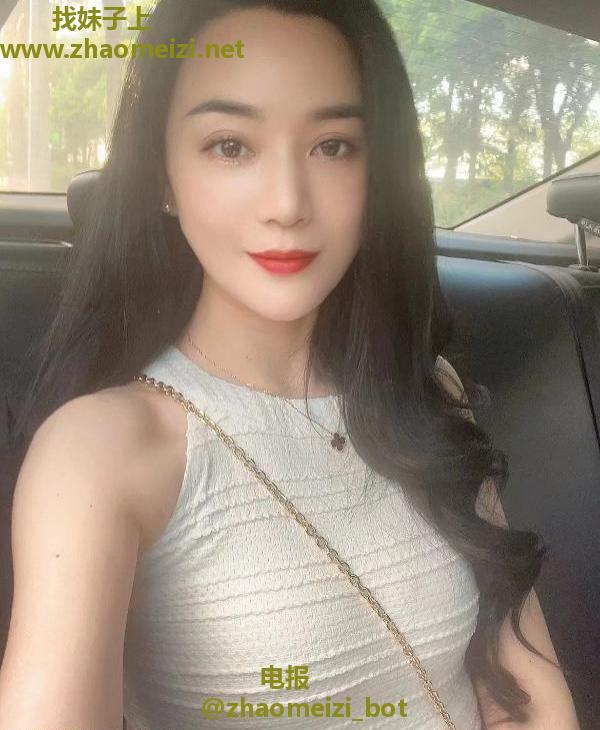 杭州东站妹子