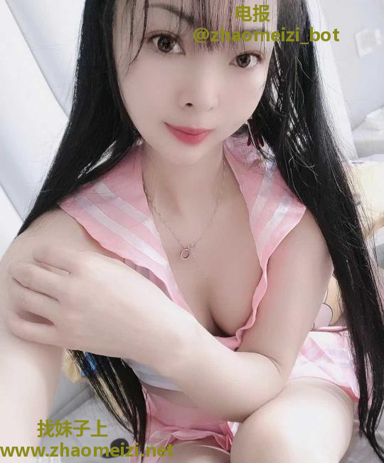 制服控美少妇