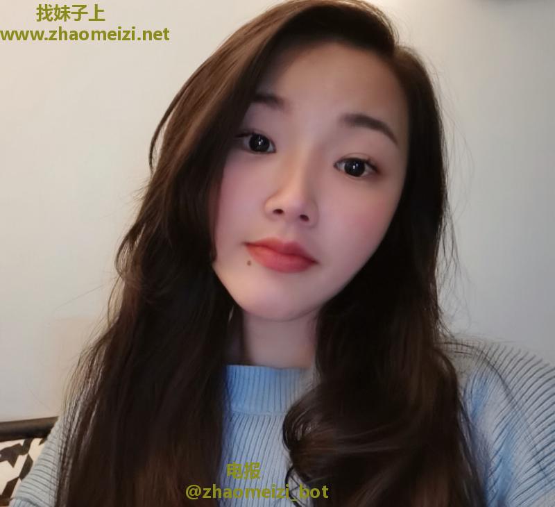 丰满性感美美