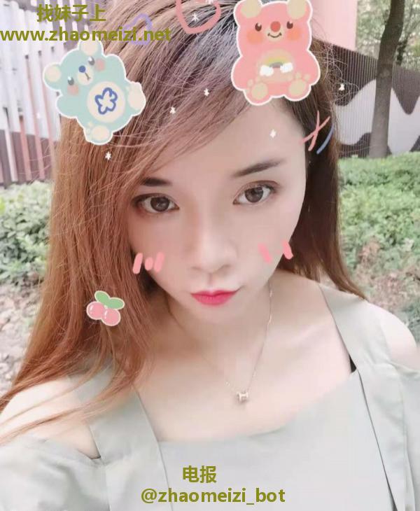 颜值大胸妹