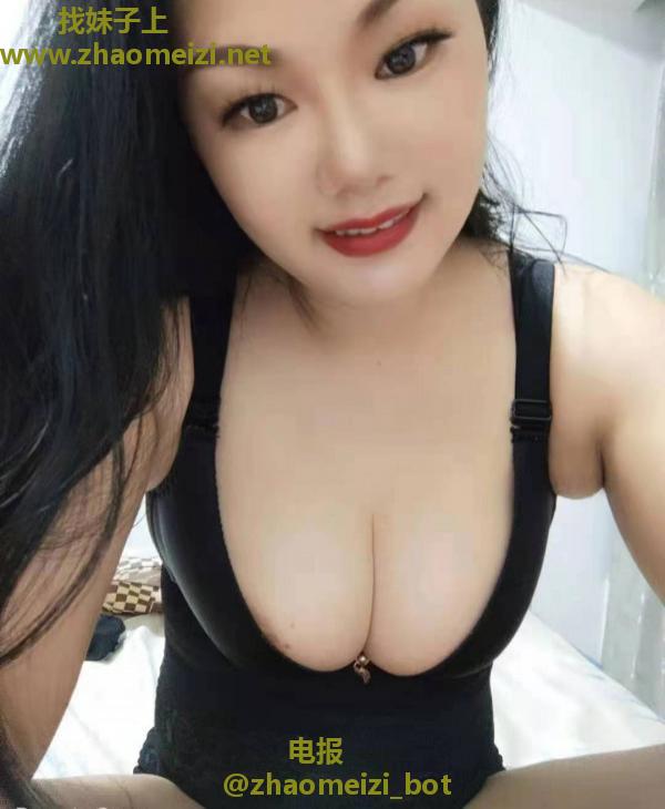 贤淑丰满良家少妇